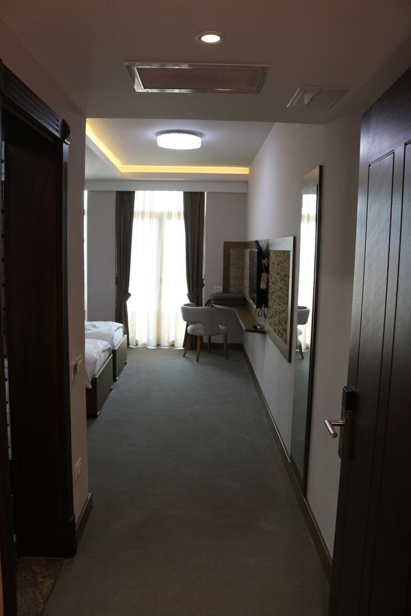 פריזרן Hotel Admiral מראה חיצוני תמונה