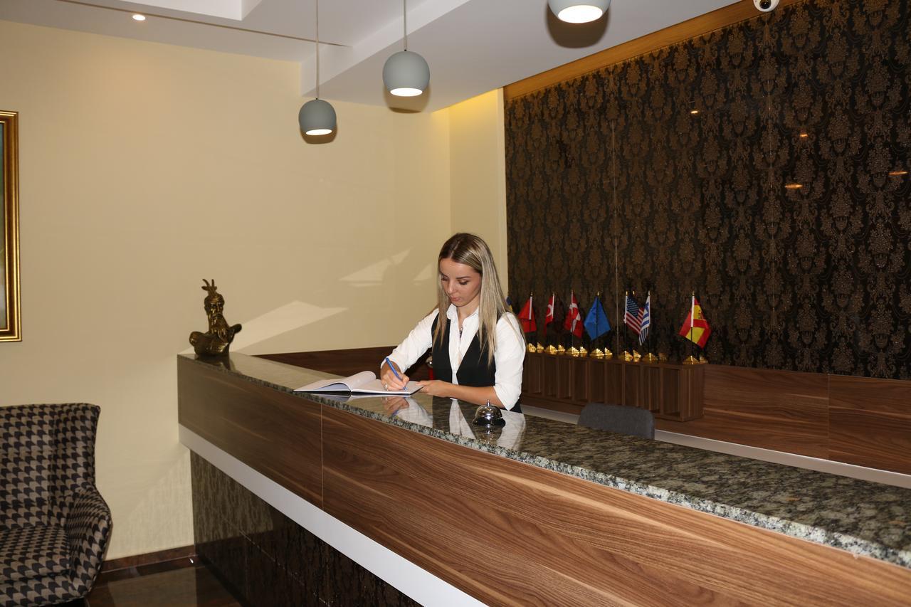 פריזרן Hotel Admiral מראה חיצוני תמונה